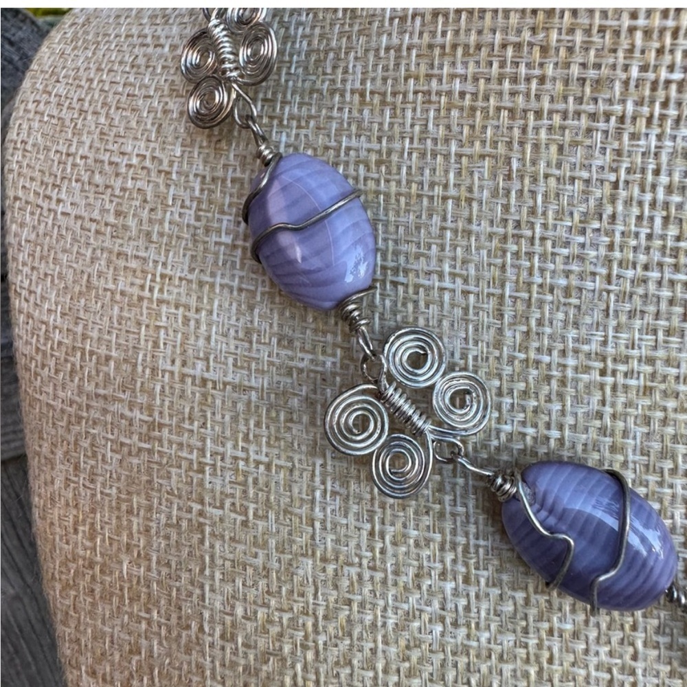 Elegant Purple and Silver Necklace - Picture 2 of 3